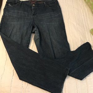Sonoma Modern Straight Women’s Denim Jeans